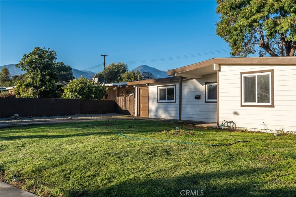 Home at 2934 Sumner Avenue, Pomona — photo 2 of 12