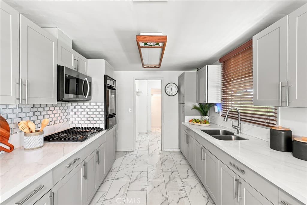 Home at 5336 Buffington, El Monte — photo 8 of 12