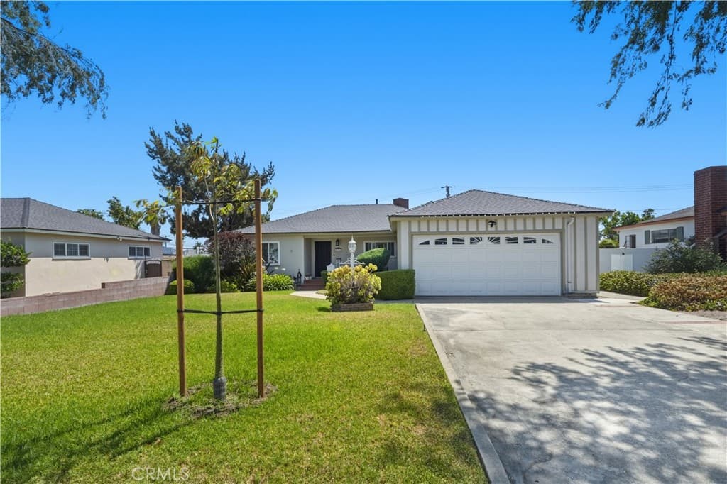 Home at 270 San Rafael Street, Pomona — photo 2 of 12
