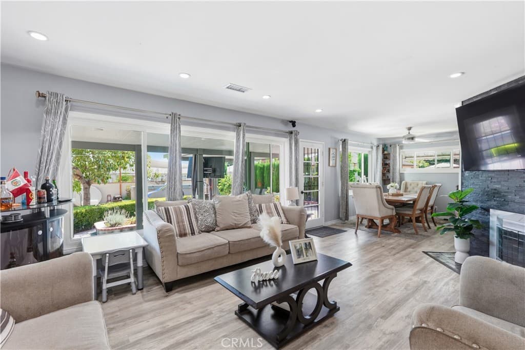 Home at 270 San Rafael Street, Pomona — photo 4 of 12