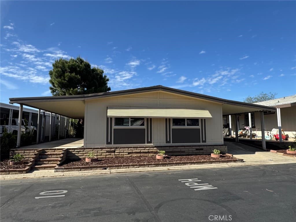 Home at 1601 S Garey Avenue 16, Pomona — photo 2 of 12