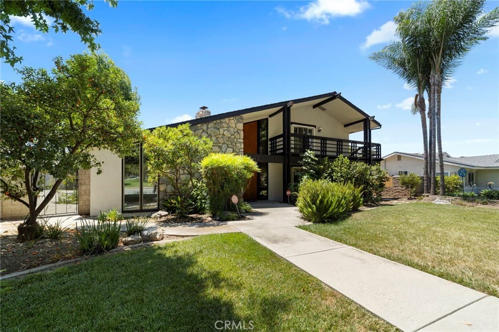 Home at 2332 8th, La Verne — photo 3 of 12
