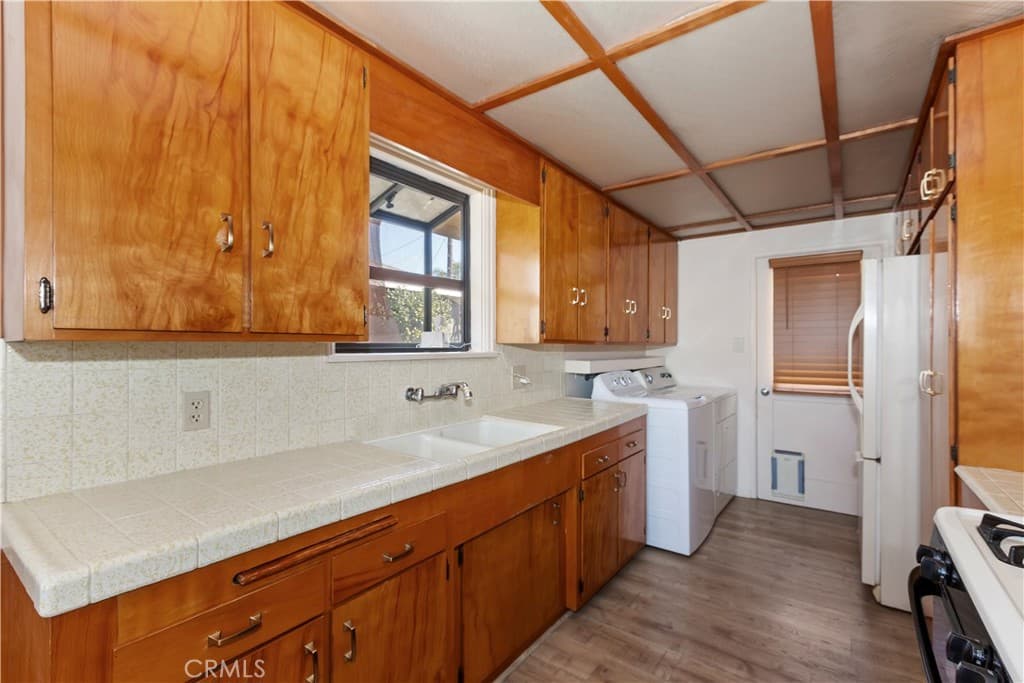 Home at 12125 Maryvine, El Monte — photo 12 of 12