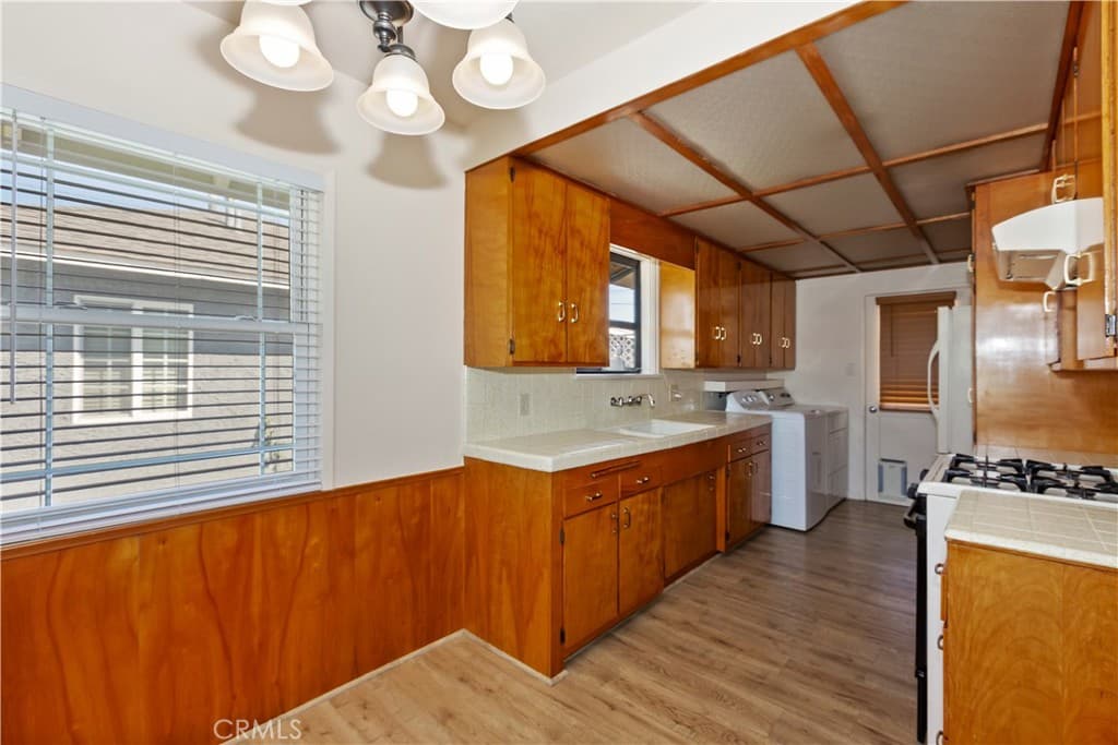 Home at 12125 Maryvine, El Monte — photo 10 of 12