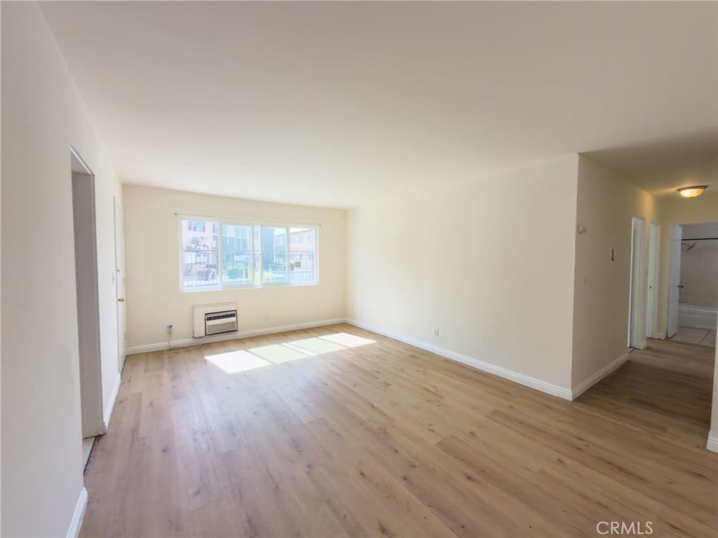 Condo at 3030 Vineland 3, Baldwin Park — photo 8 of 12