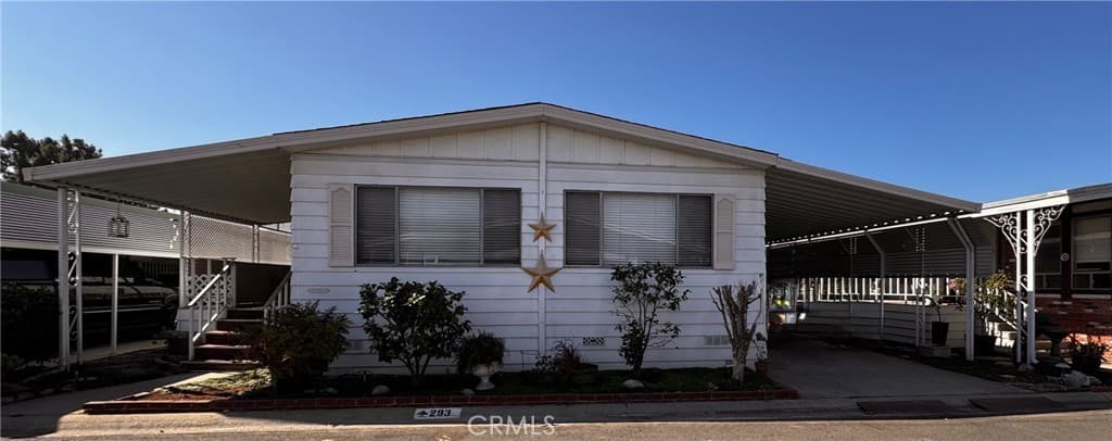 Home at 3800 Bradford 293, La Verne — photo 4 of 12