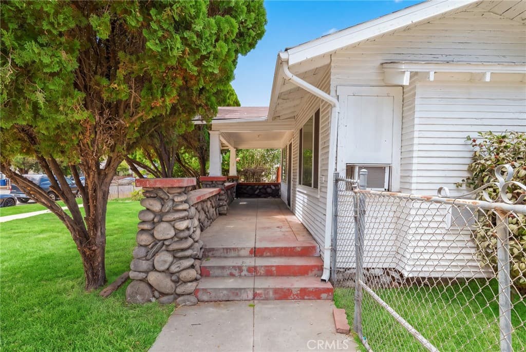 Home at 755 E Monterey Avenue, Pomona — photo 3 of 12
