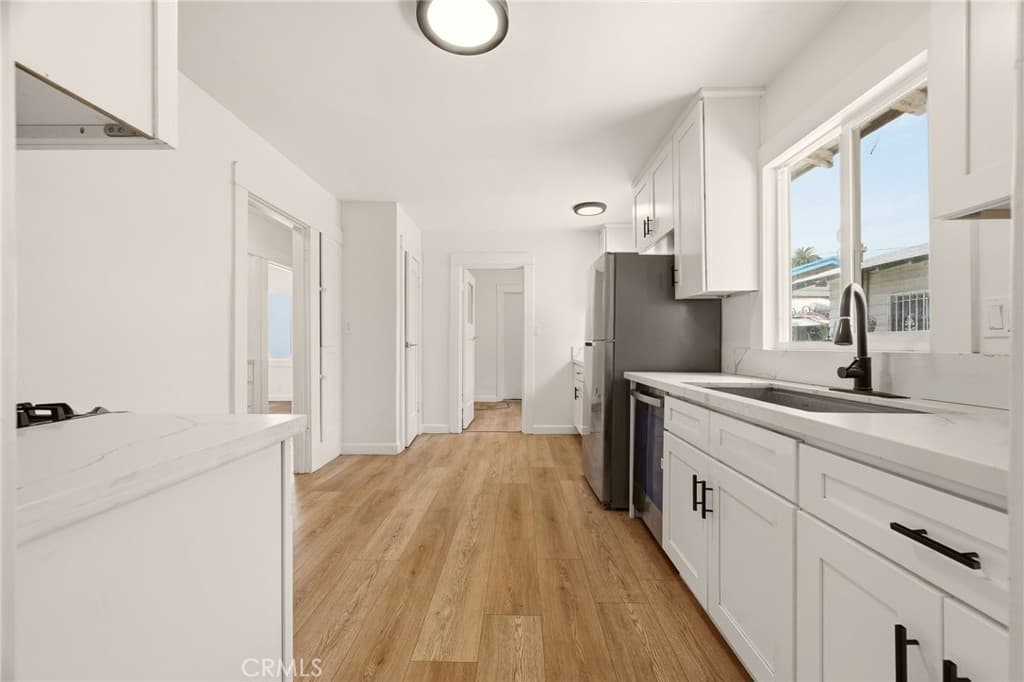 Home at 755 E Monterey Avenue, Pomona — photo 10 of 12