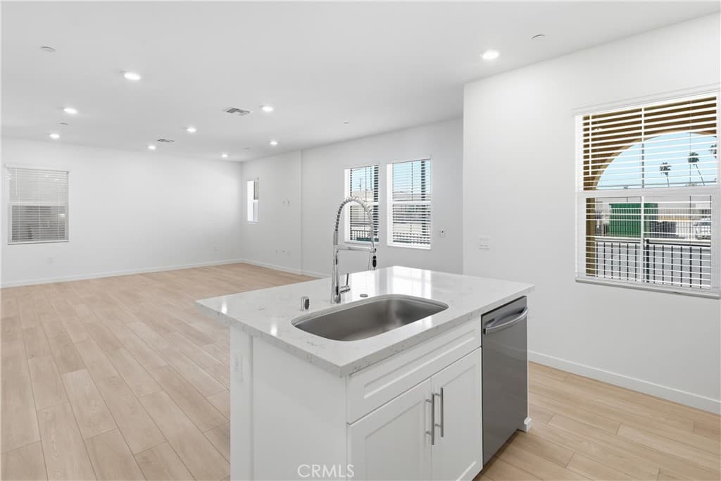 Home at 11401 Primrose Lane, El Monte — photo 11 of 12