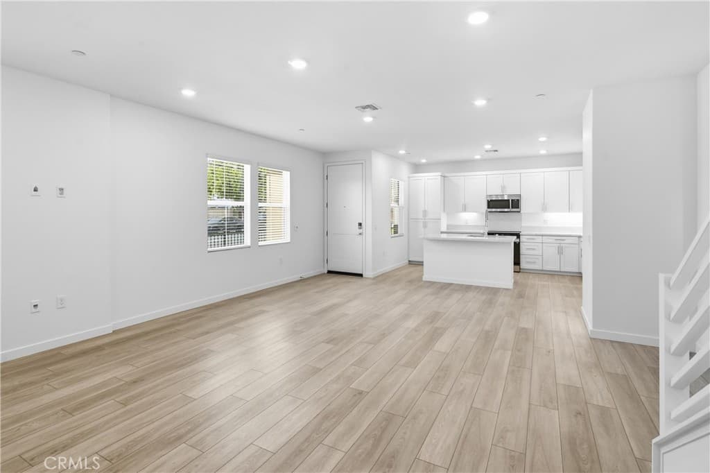 Home at 11401 Primrose Lane, El Monte — photo 6 of 10