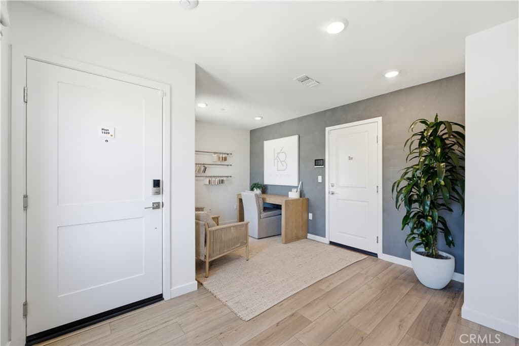 Townhouse at 10726 Harmony Way C, El Monte — photo 4 of 12