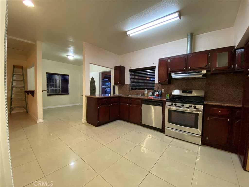 Home at 909 Galemont, Hacienda Heights — photo 12 of 12