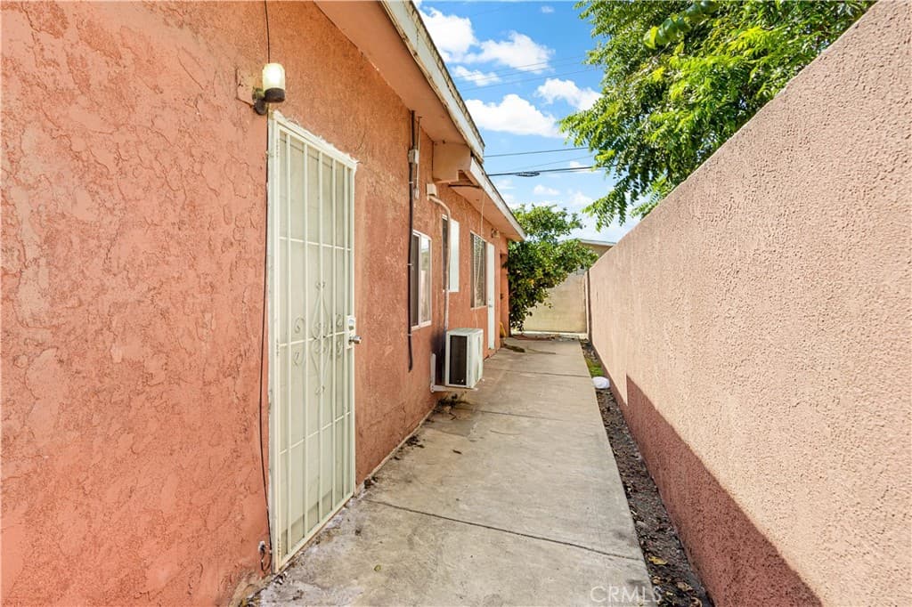 Home at 909 Galemont, Hacienda Heights — photo 4 of 12