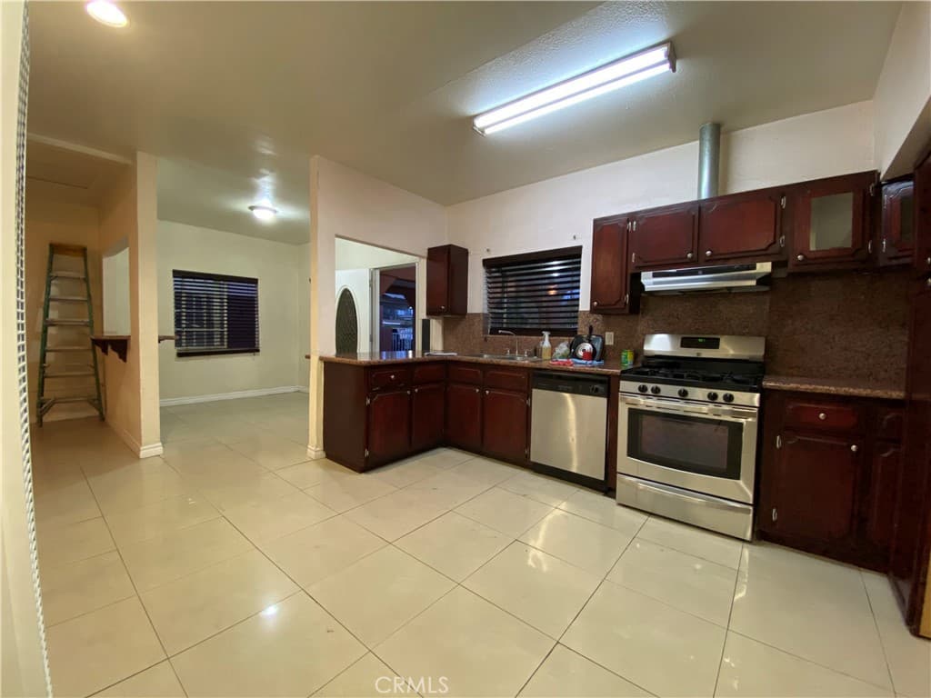 Home at 909 Galemont, Hacienda Heights — photo 12 of 12