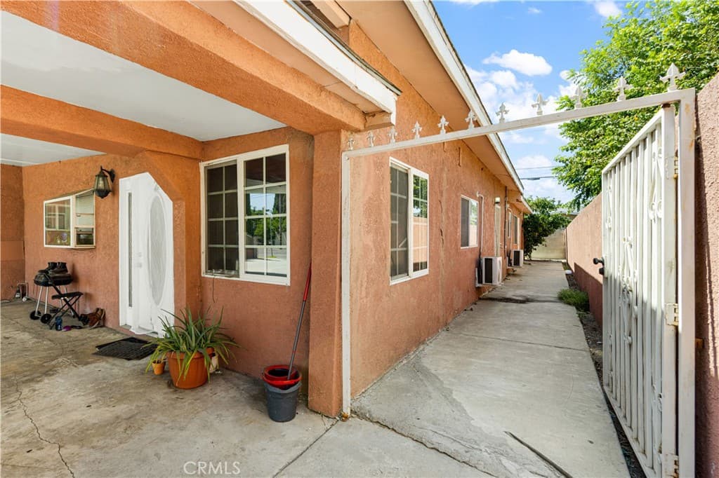 Home at 909 Galemont, Hacienda Heights — photo 3 of 12