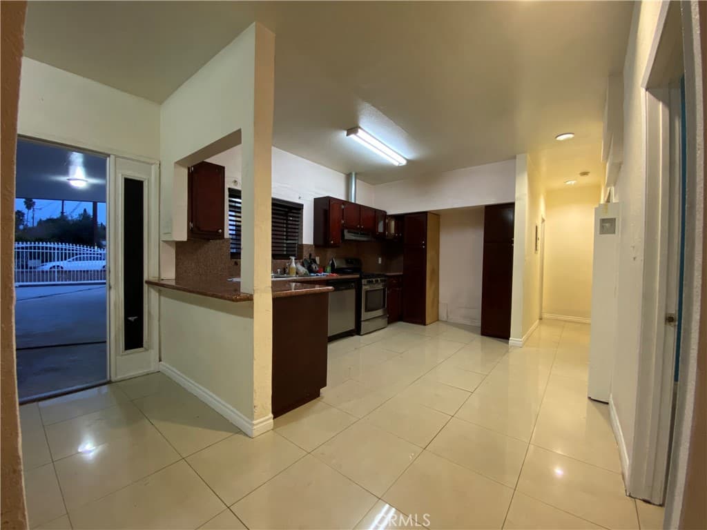 Home at 909 Galemont, Hacienda Heights — photo 10 of 12