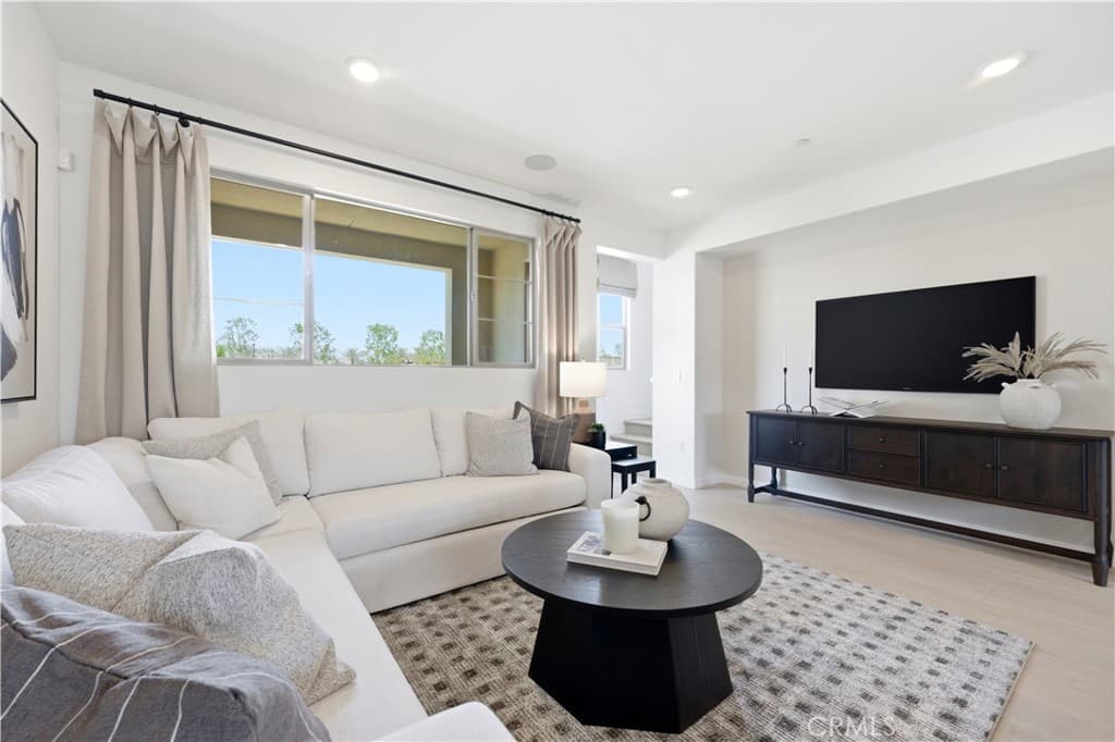 Townhouse at 10720 Golden Koi B, El Monte — photo 5 of 12