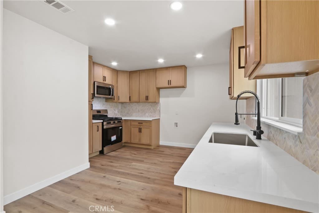 Home at 1038 Hedgepath, Hacienda Heights — photo 4 of 12