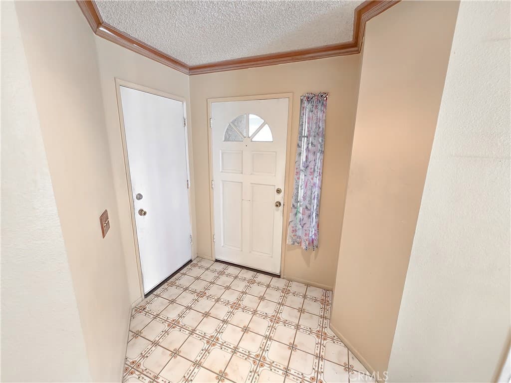 Townhouse at 1992 E Cienega Avenue D, Covina — photo 5 of 12
