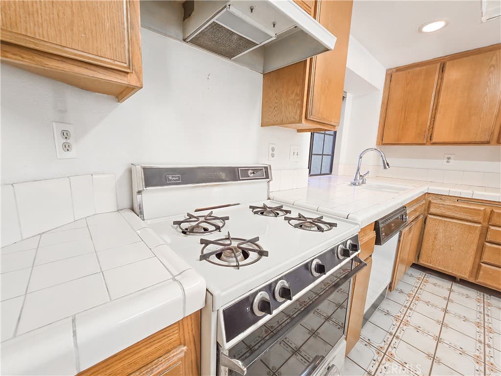 Townhouse at 1992 E Cienega Avenue D, Covina — photo 10 of 12
