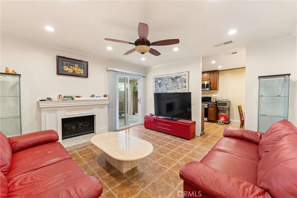 Condo at 12828 Ramona Blvd 28, Baldwin Park — photo 4 of 12