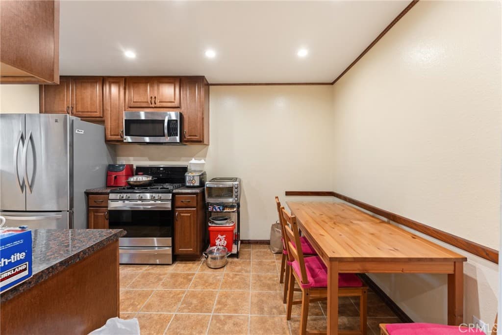 Condo at 12828 Ramona Blvd 28, Baldwin Park — photo 7 of 12