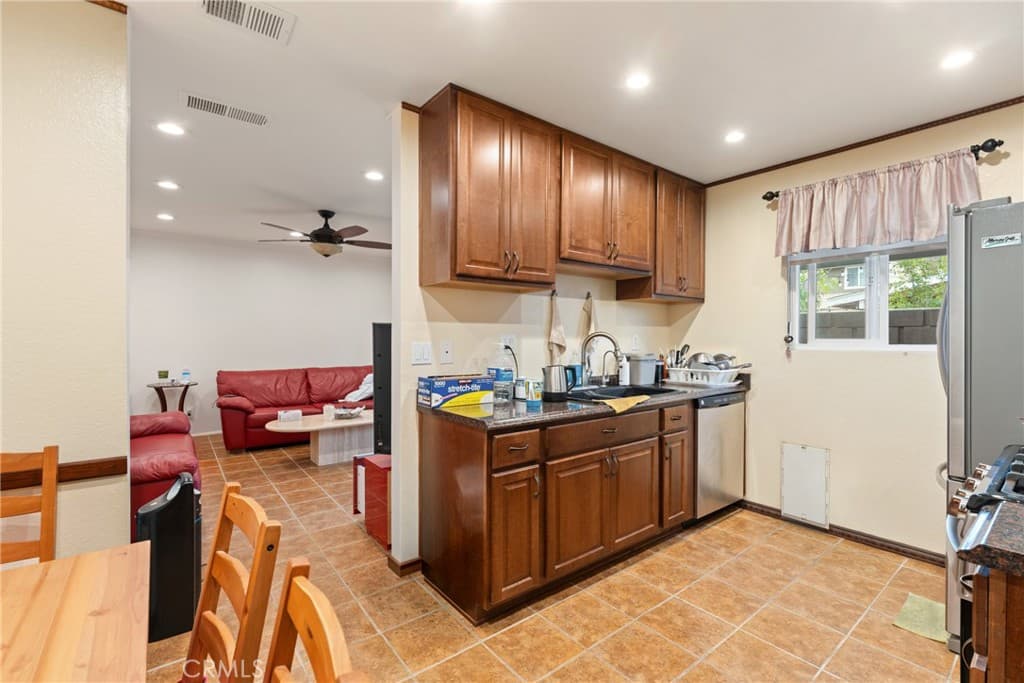Condo at 12828 Ramona Blvd 28, Baldwin Park — photo 8 of 12