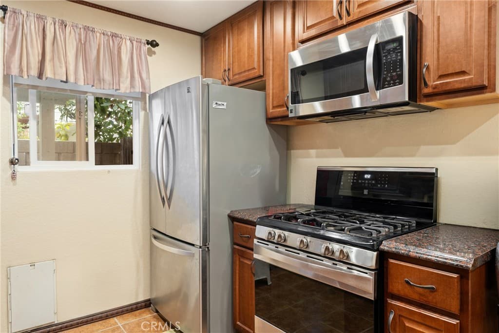 Condo at 12828 Ramona Blvd 28, Baldwin Park — photo 9 of 12