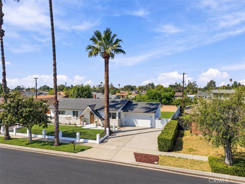 Home at 1511 Nearglen Avenue, Glendora — photo 5 of 12
