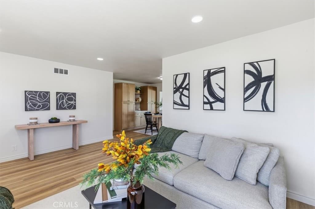 Home at 1511 Nearglen Avenue, Glendora — photo 9 of 12