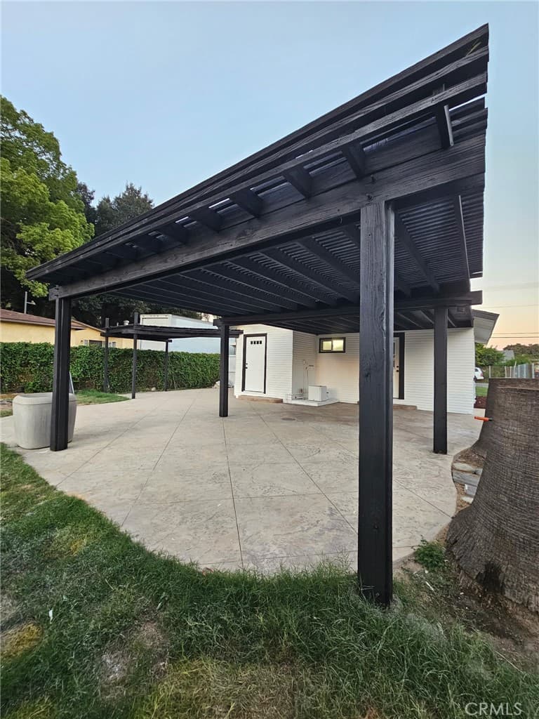 Home at 11046 Kadota, Pomona — photo 2 of 12