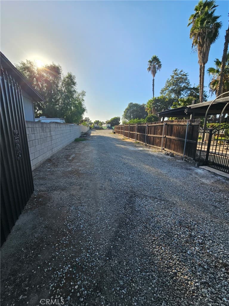 Home at 11046 Kadota, Pomona — photo 7 of 12