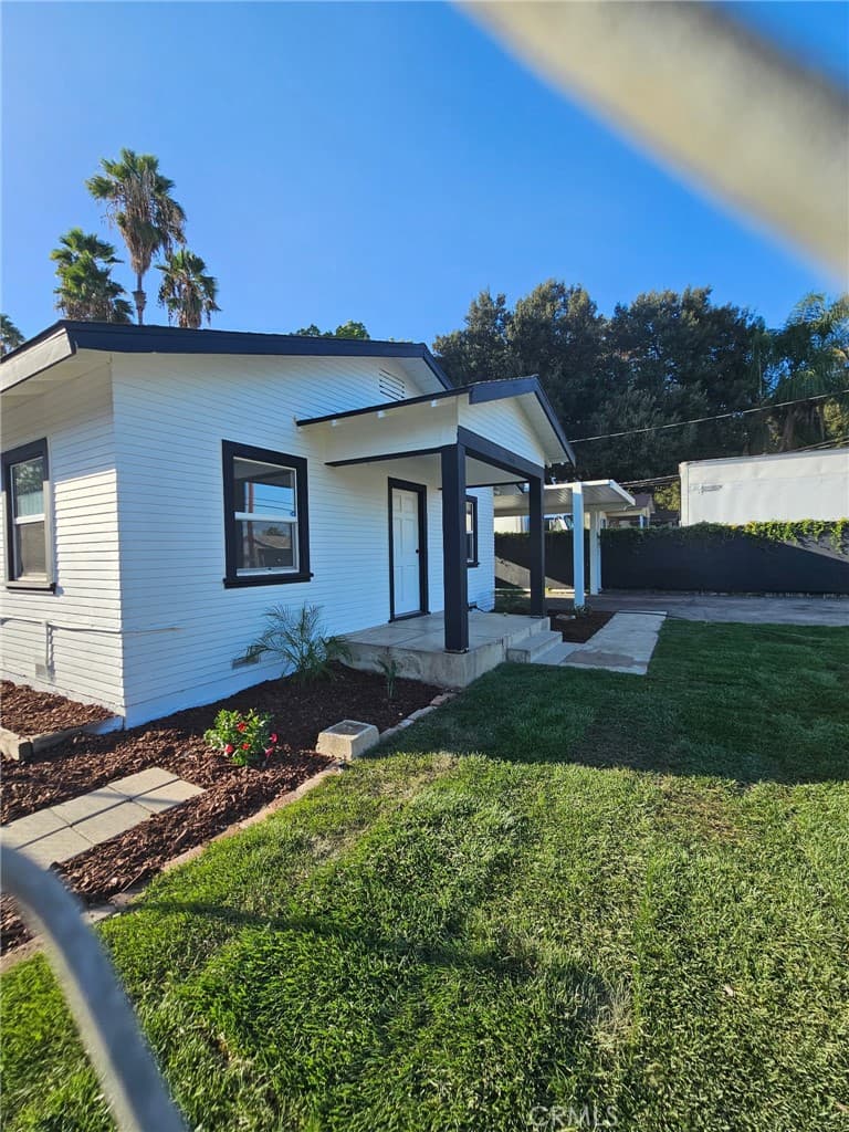Home at 11046 Kadota, Pomona — photo 8 of 12
