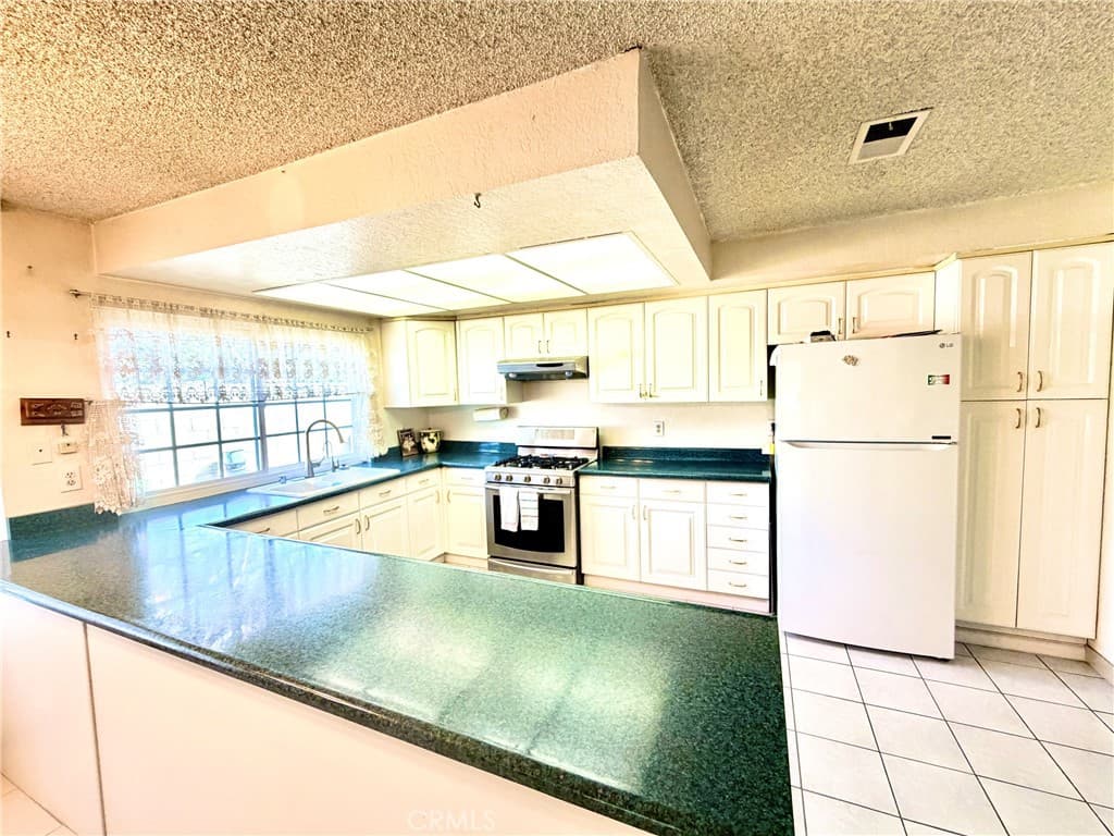 Home at 4595 Wheeler, La Verne — photo 9 of 12
