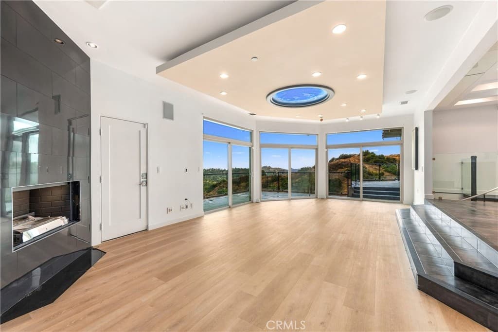 Home at 2637 N Mountain Avenue, Claremont — photo 12 of 12
