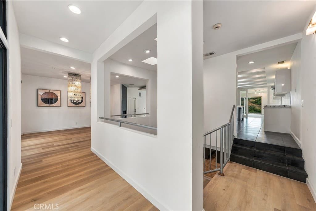 Home at 2637 N Mountain Avenue, Claremont — photo 9 of 12