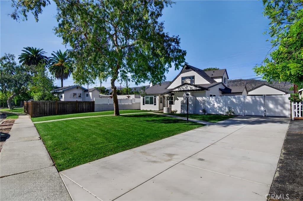 Home at 811 E Ada, Glendora — photo 11 of 12