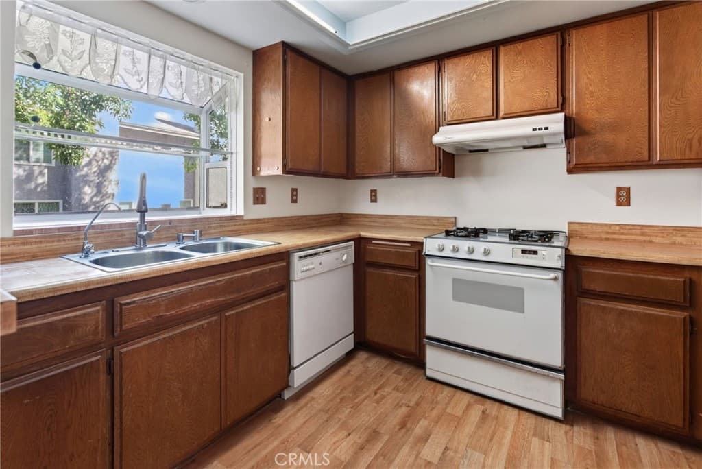 Condo at 15727 Tetley 5H, Hacienda Heights — photo 11 of 12