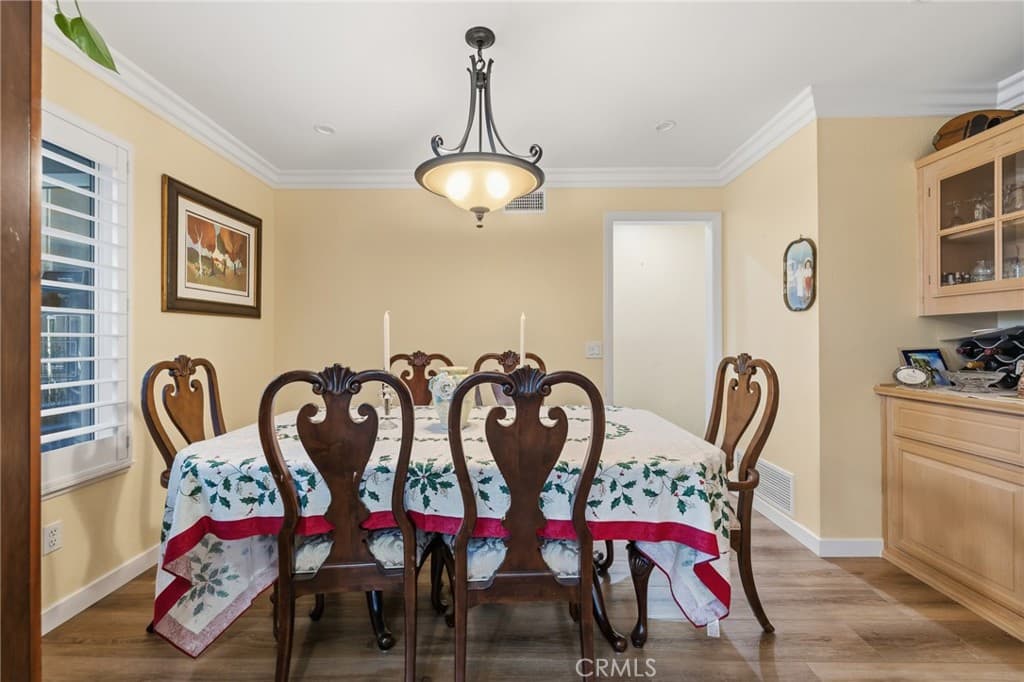 Home at 1372 Avenida Loma Vista, San Dimas — photo 11 of 12