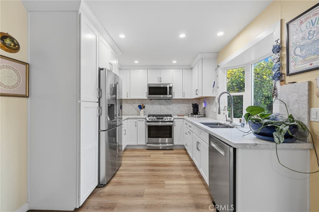 Home at 1372 Avenida Loma Vista, San Dimas — photo 12 of 12