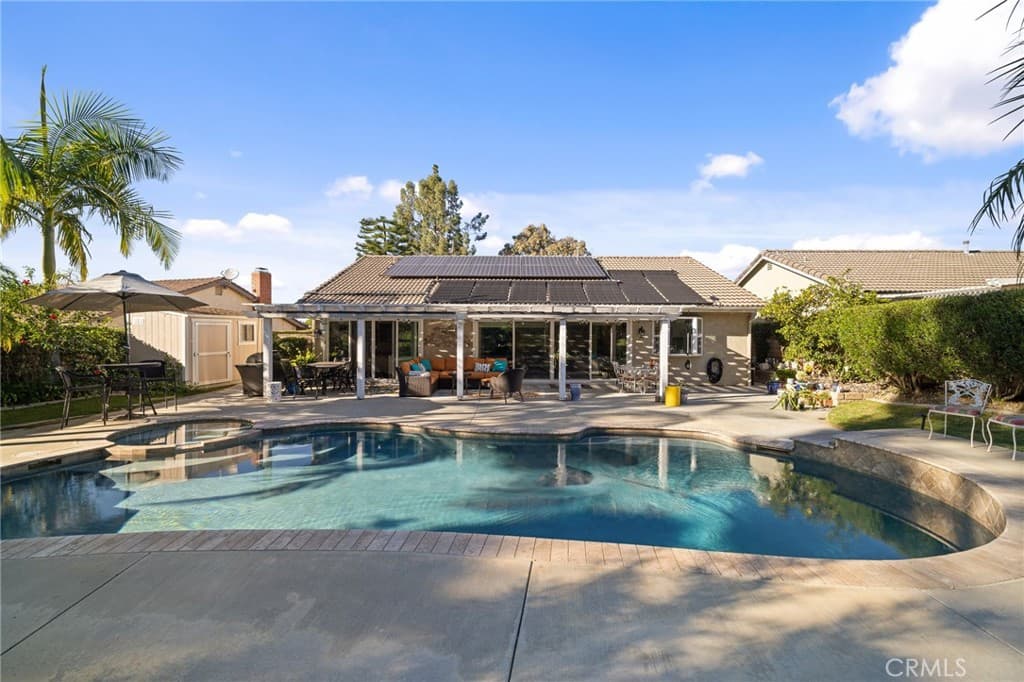 Home at 1372 Avenida Loma Vista, San Dimas — photo 4 of 12
