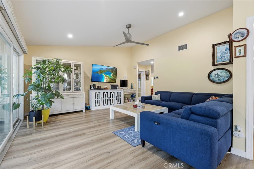 Home at 1372 Avenida Loma Vista, San Dimas — photo 5 of 12