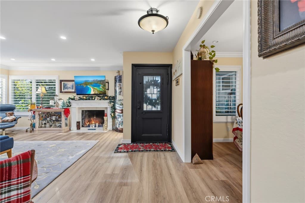 Home at 1372 Avenida Loma Vista, San Dimas — photo 10 of 12