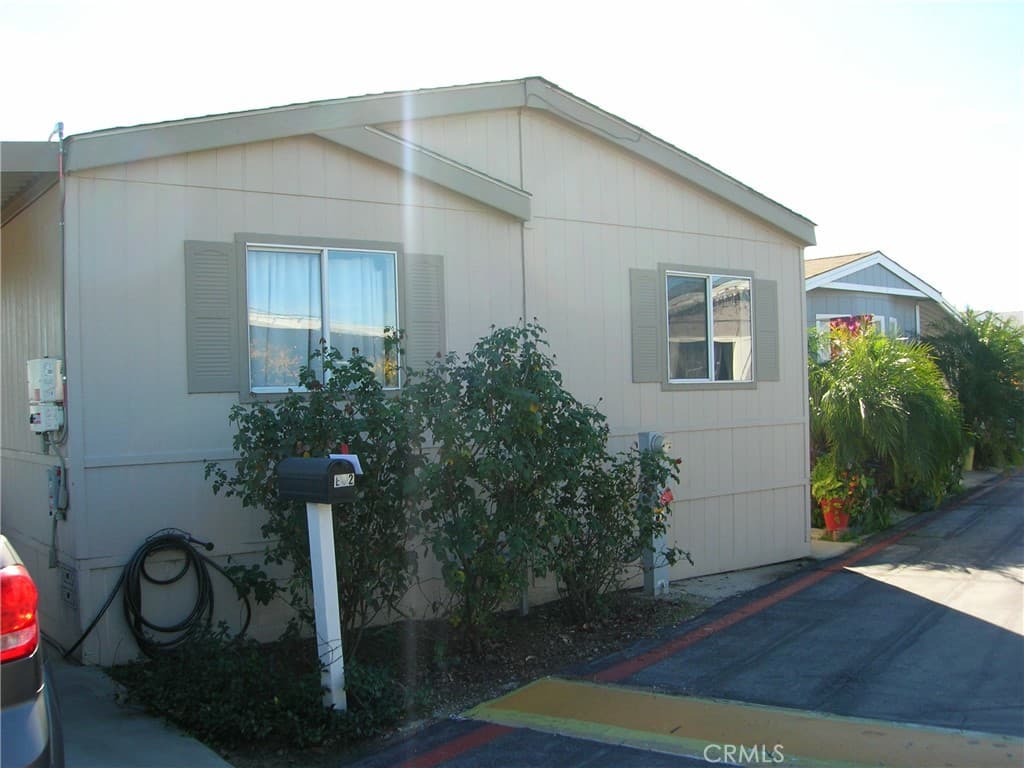 Home at 19850 E Arrow Highway E 2, Covina — photo 6 of 7