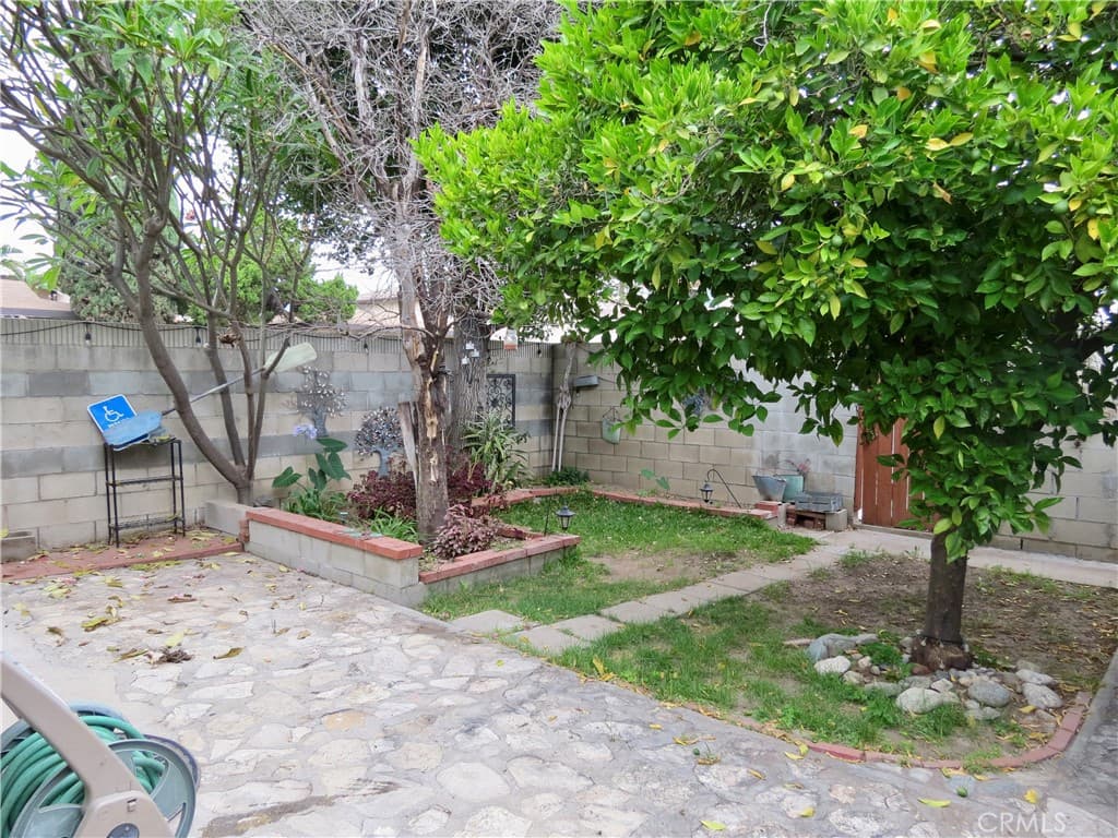 Home at 212 N Azusa, Azusa — photo 4 of 12