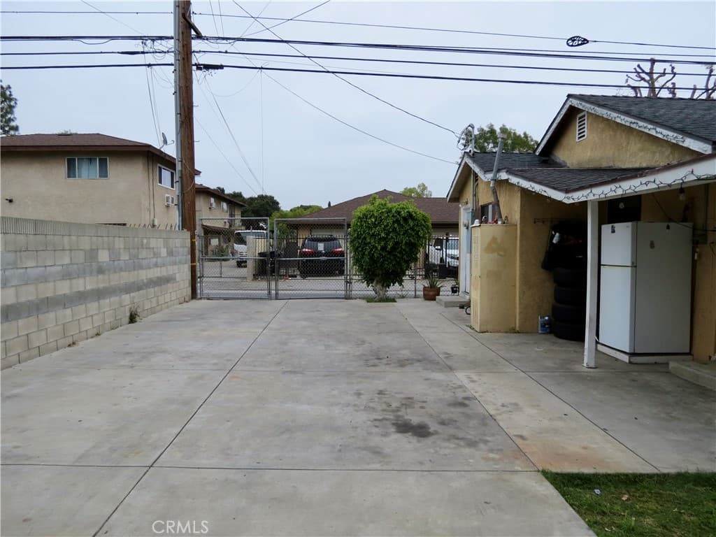 Home at 212 N Azusa, Azusa — photo 8 of 12