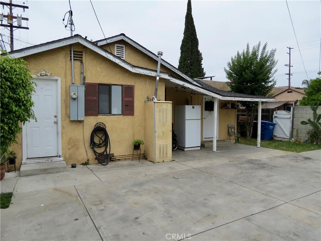 Home at 212 N Azusa, Azusa — photo 9 of 12