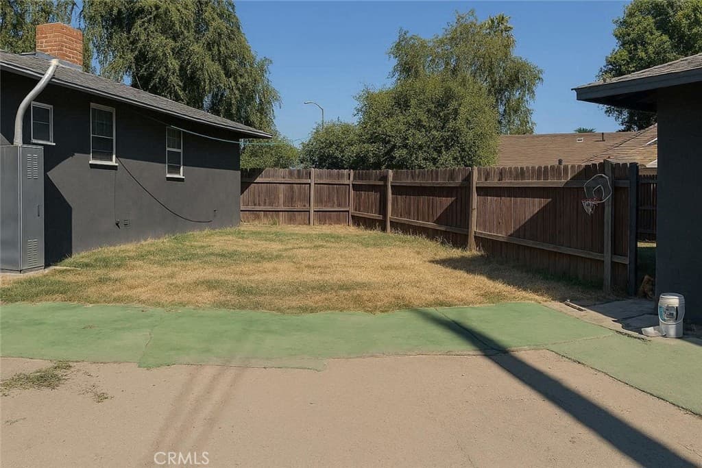 Home at 2011 Armour, Pomona — photo 10 of 12