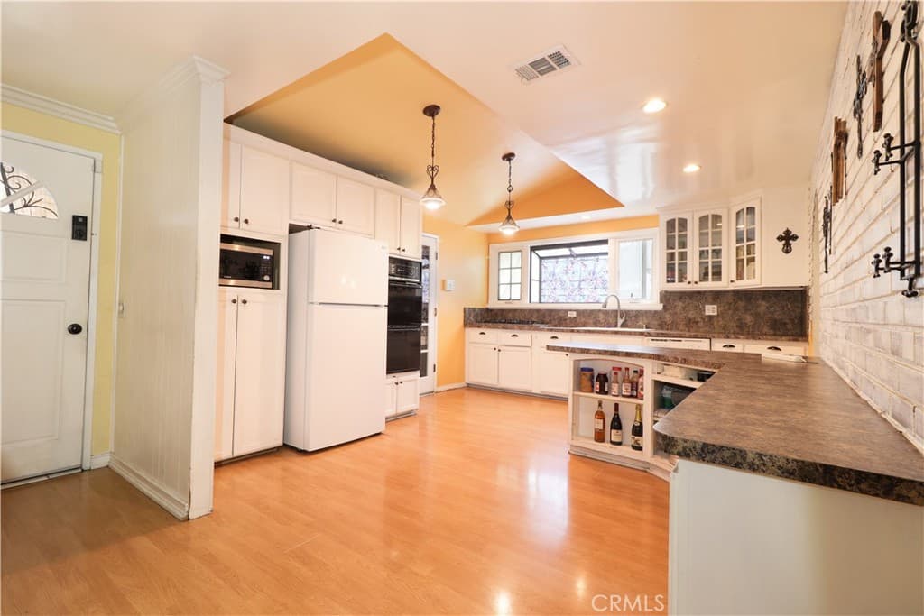 Home at 3309 Friendswood, El Monte — photo 3 of 12