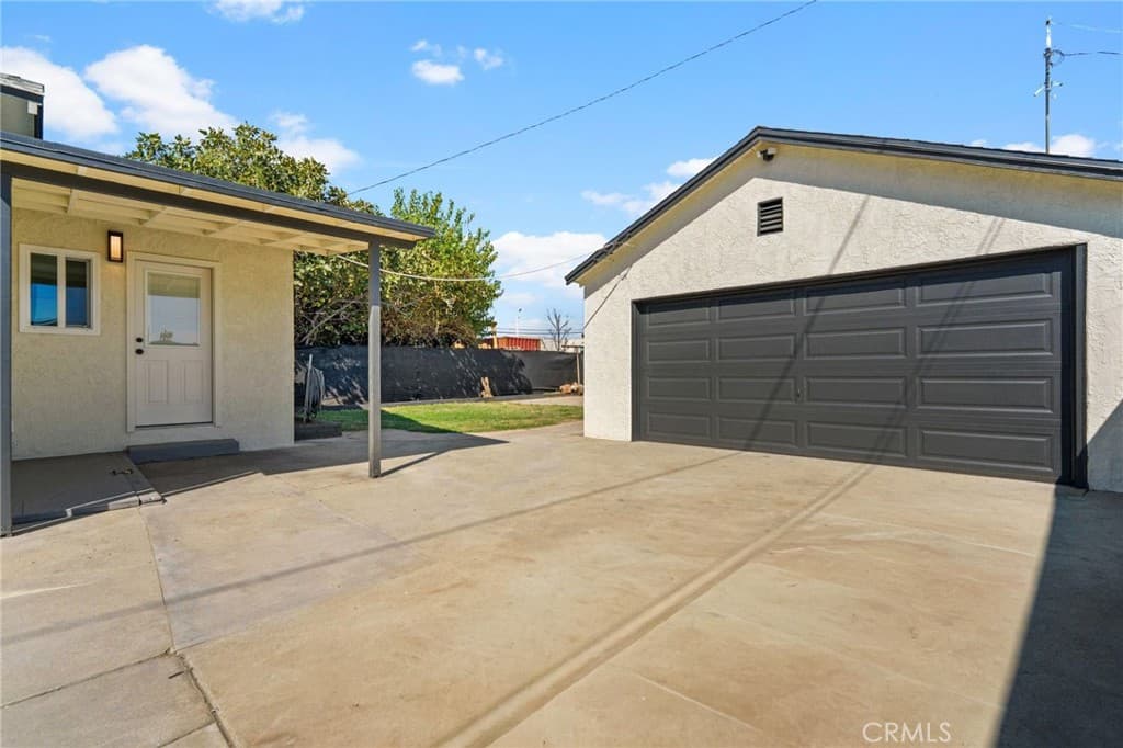 Home at 956 S Reservoir, Pomona — photo 12 of 12